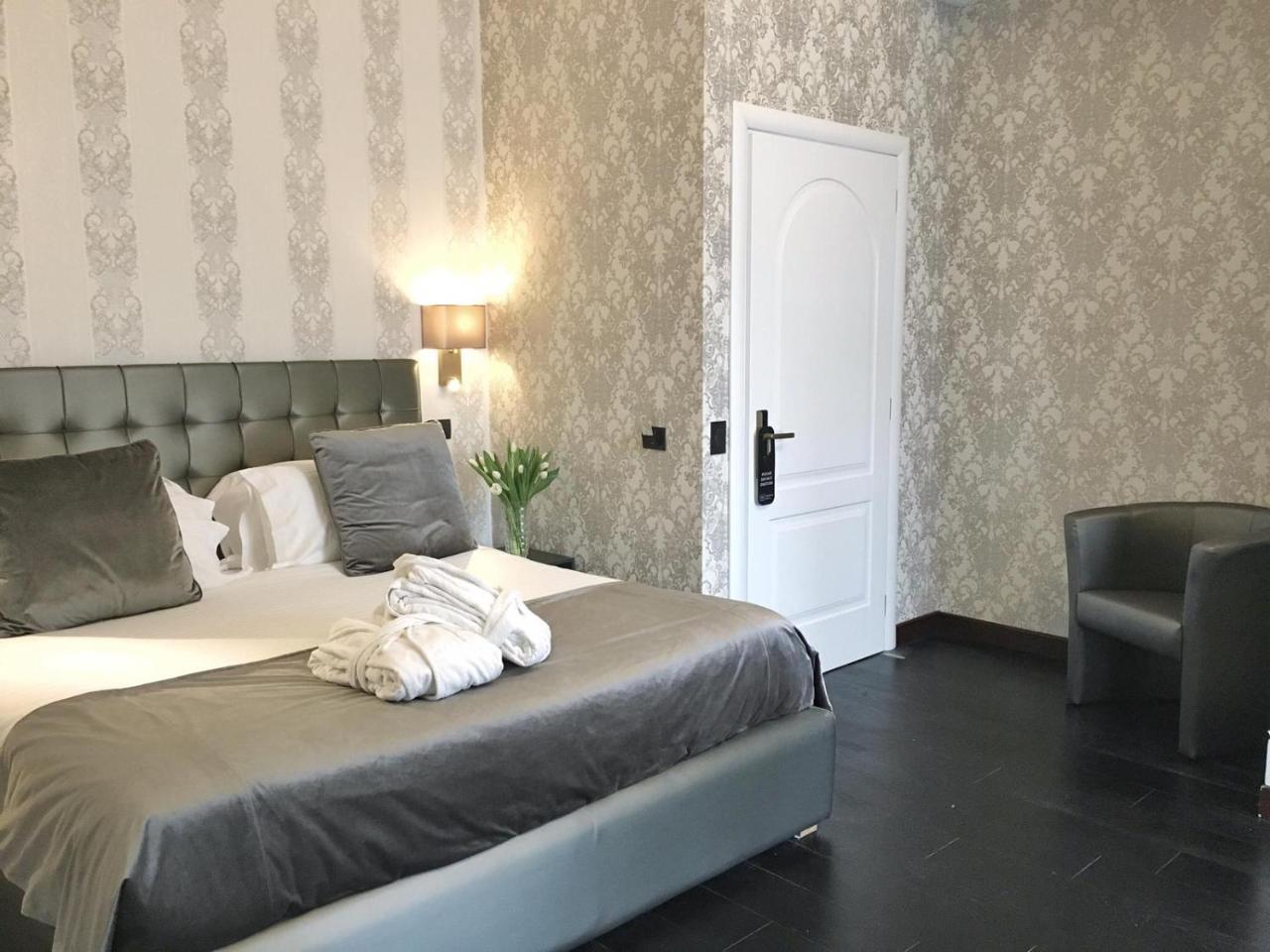 רומא Via Veneto Suites מראה חיצוני תמונה